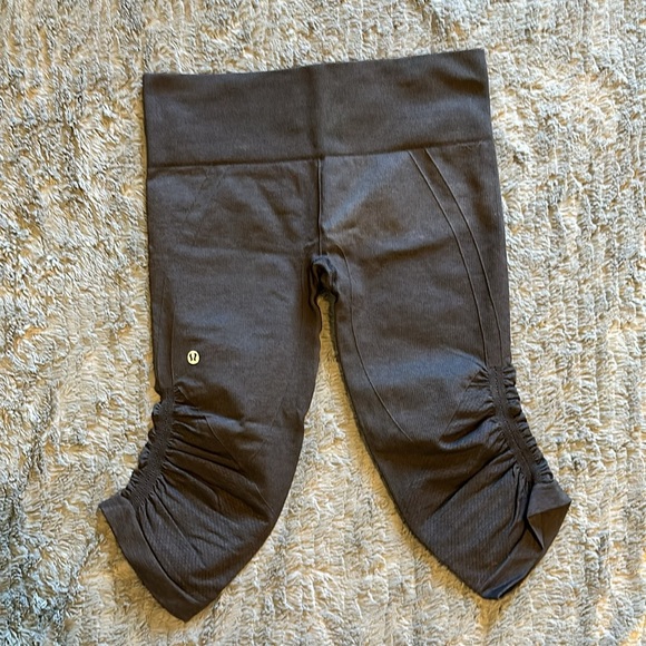 Lululemon In the Flow Crop Leggings - Picture 2 of 5